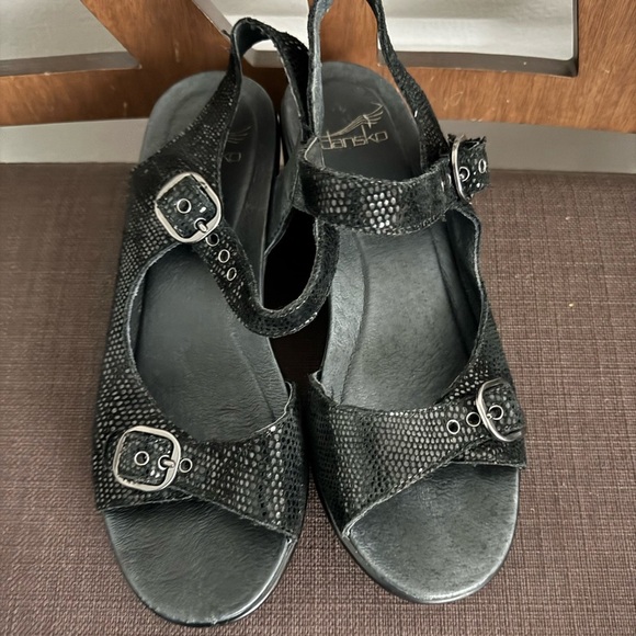 Dansko June Platform Sandals Size 36 (US) Black Lizard Leather Buckle - Picture 1 of 16